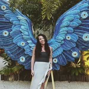 Meet your Posher, Devin